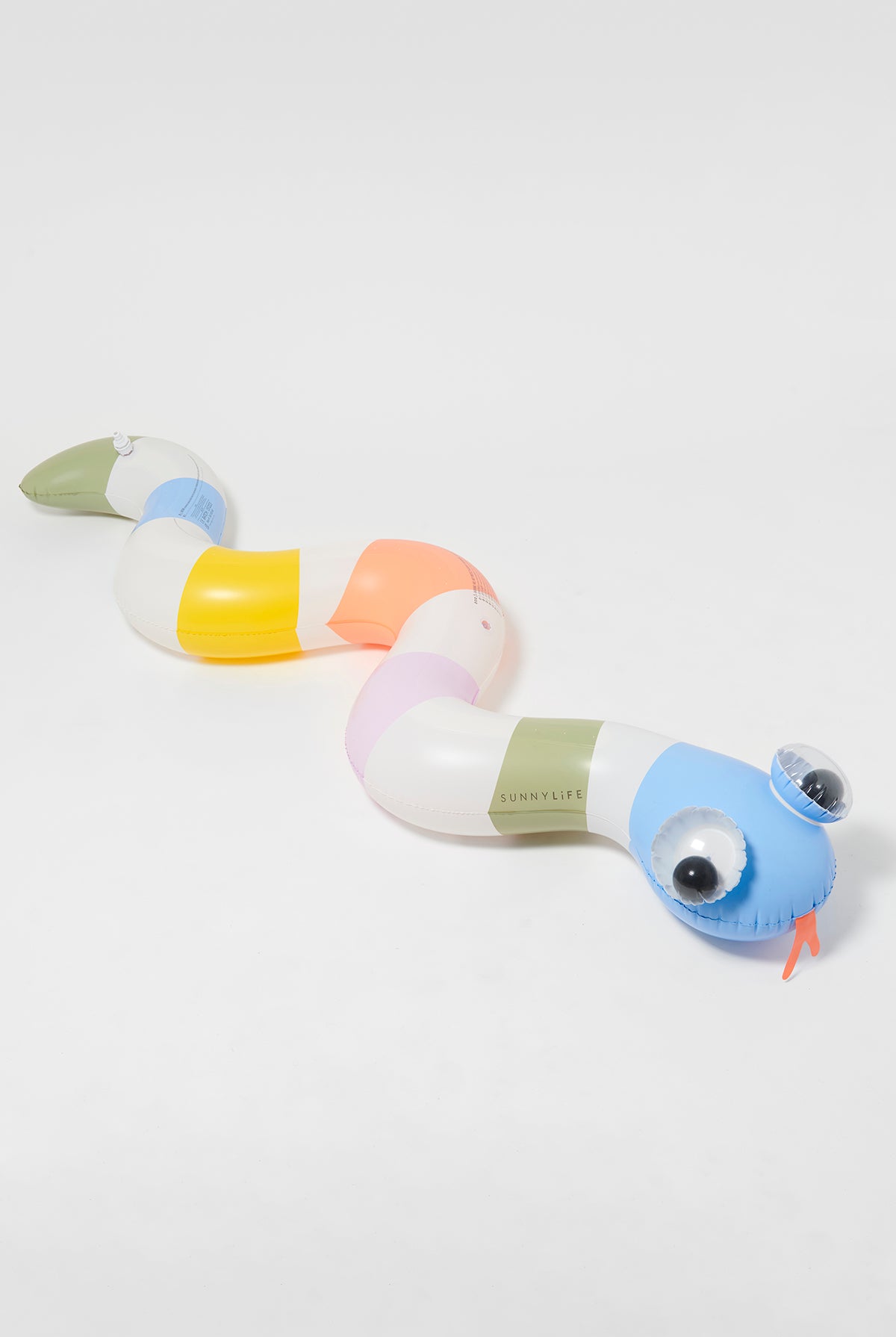 <p>Sunnylife Inflatable Sprinkler Into the Wild Multi</p> <h3></h3>