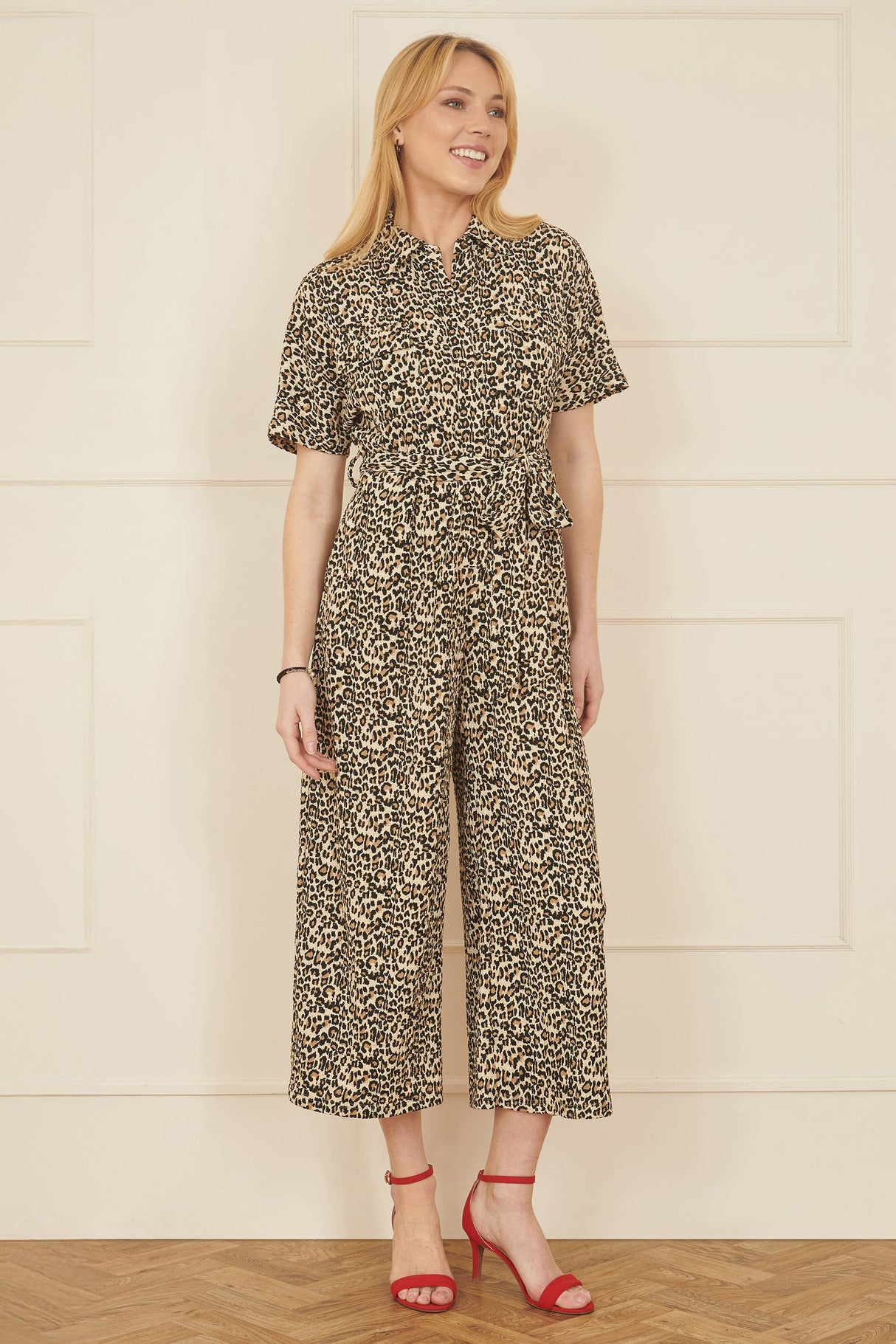 Yumi Brown Leopard Print Pleated Fabric Jumpsuit