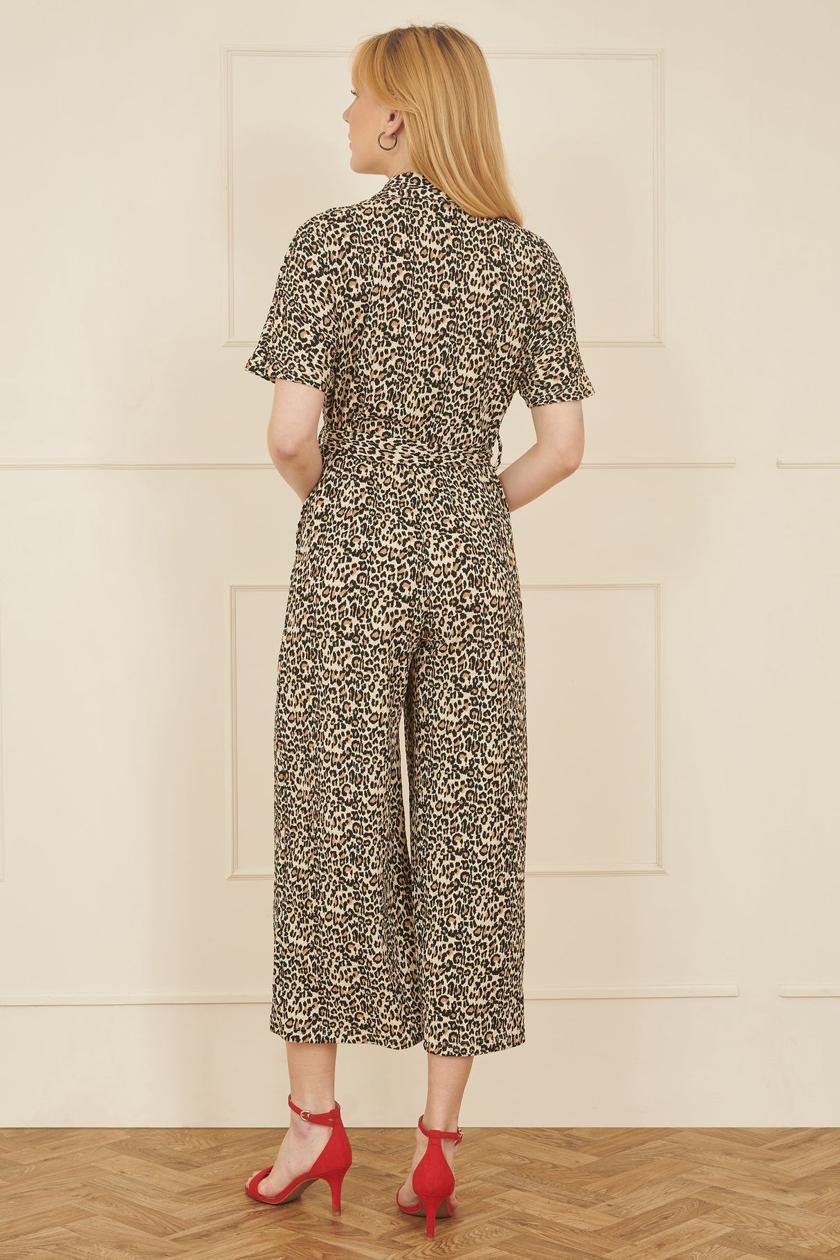 Yumi Brown Leopard Print Pleated Fabric Jumpsuit