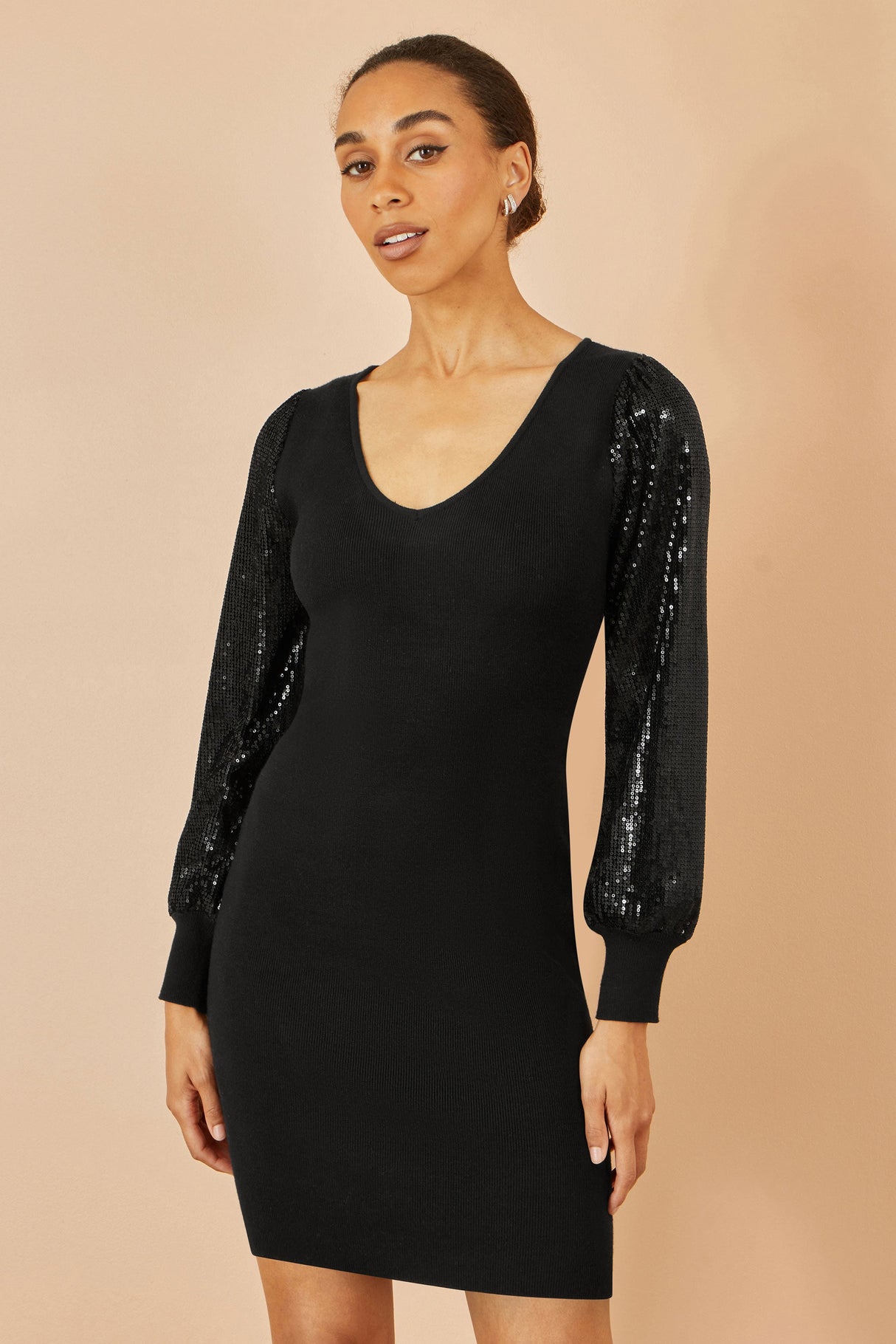 Yumi Black Knitted Fitted Dress With Sequin Sleeves
