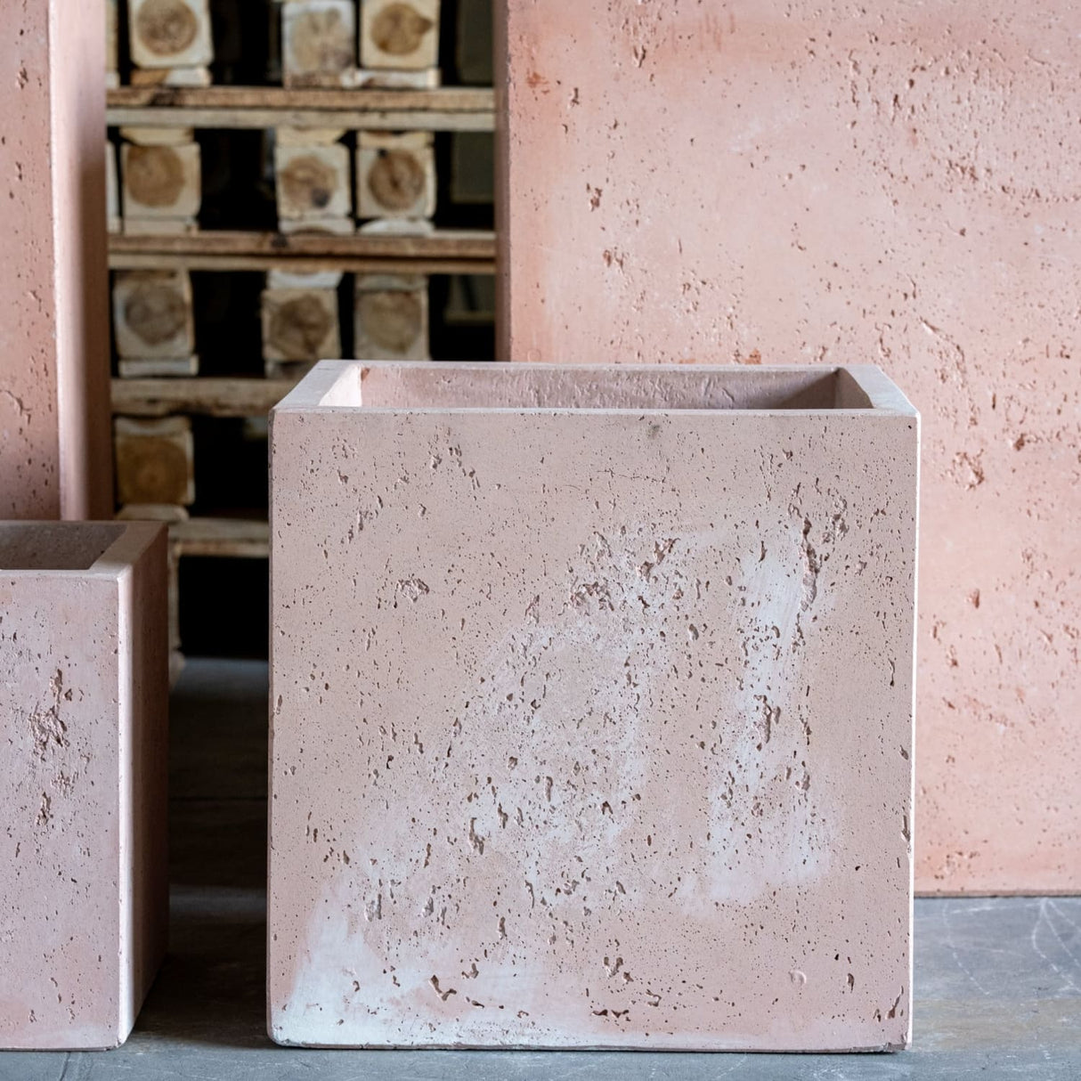 Cubrosa | Blushstone – 100cm XXL Concrete Square Planter – 782L Block Plant Pot