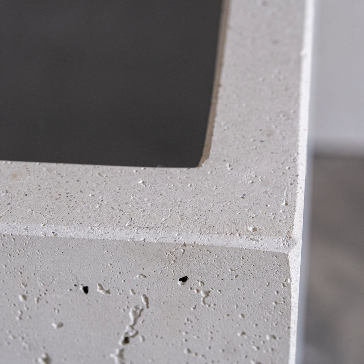 Cubrosa | White Mist – 55cm Large Square Concrete Planter – 115L Modern Plant Pot