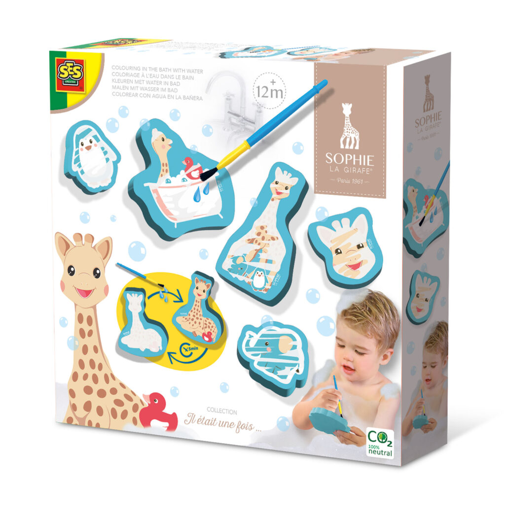 Sophie La Giraffe - Colouring in the Bath With Water