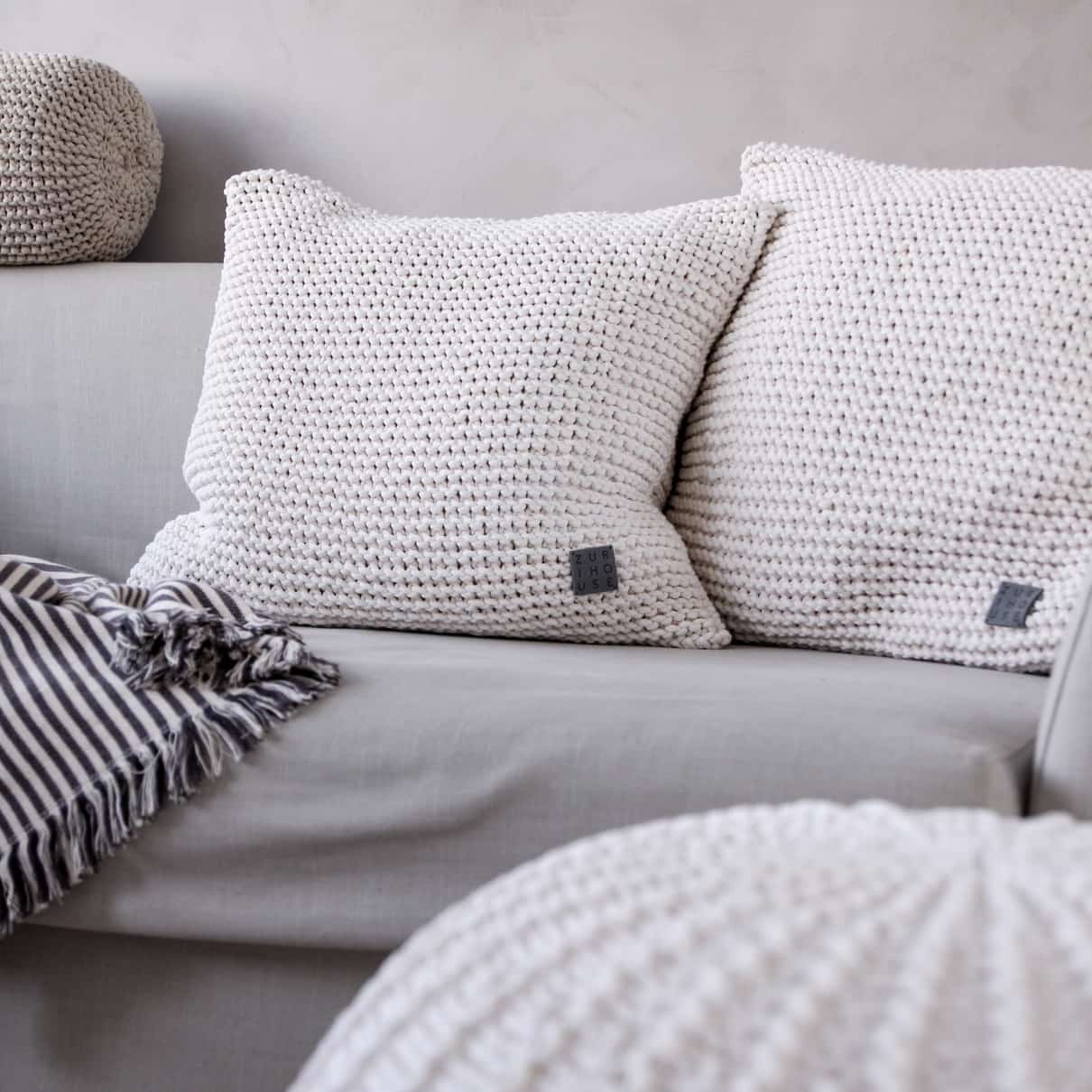 Knitted Cushion | IVORY
