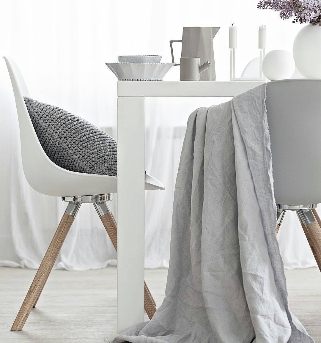 Knitted Cushion | DARK GREY