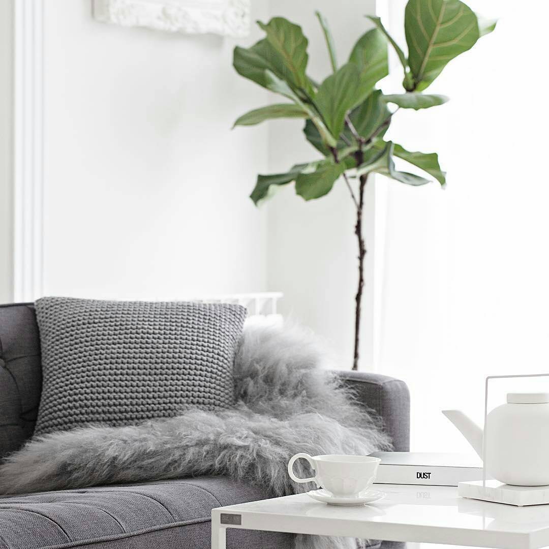 Knitted Cushion | DARK GREY
