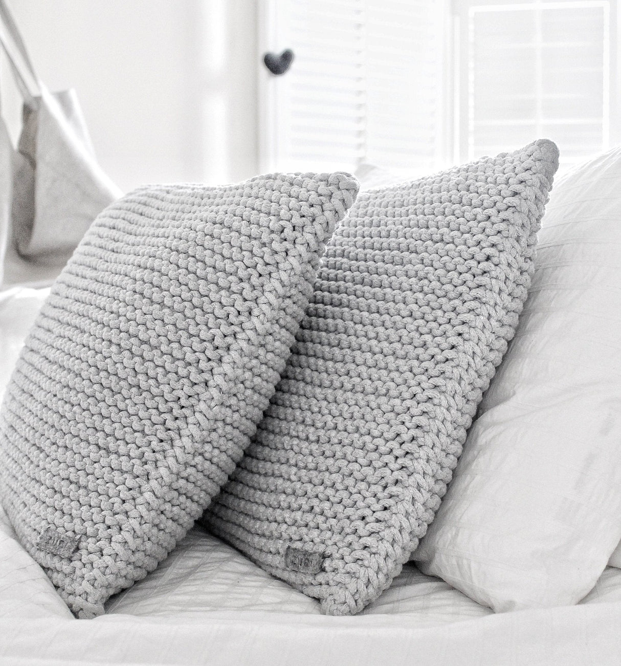 Knitted Cushion | LIGHT GREY