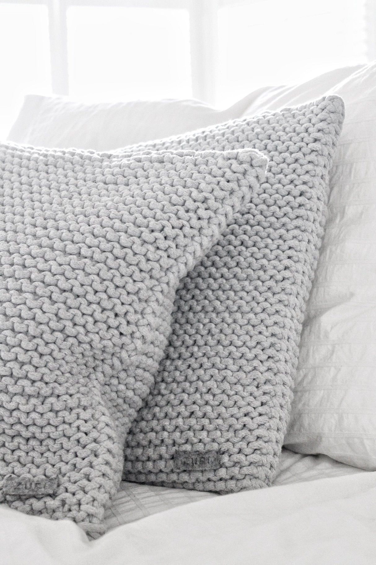 Knitted Cushion | LIGHT GREY