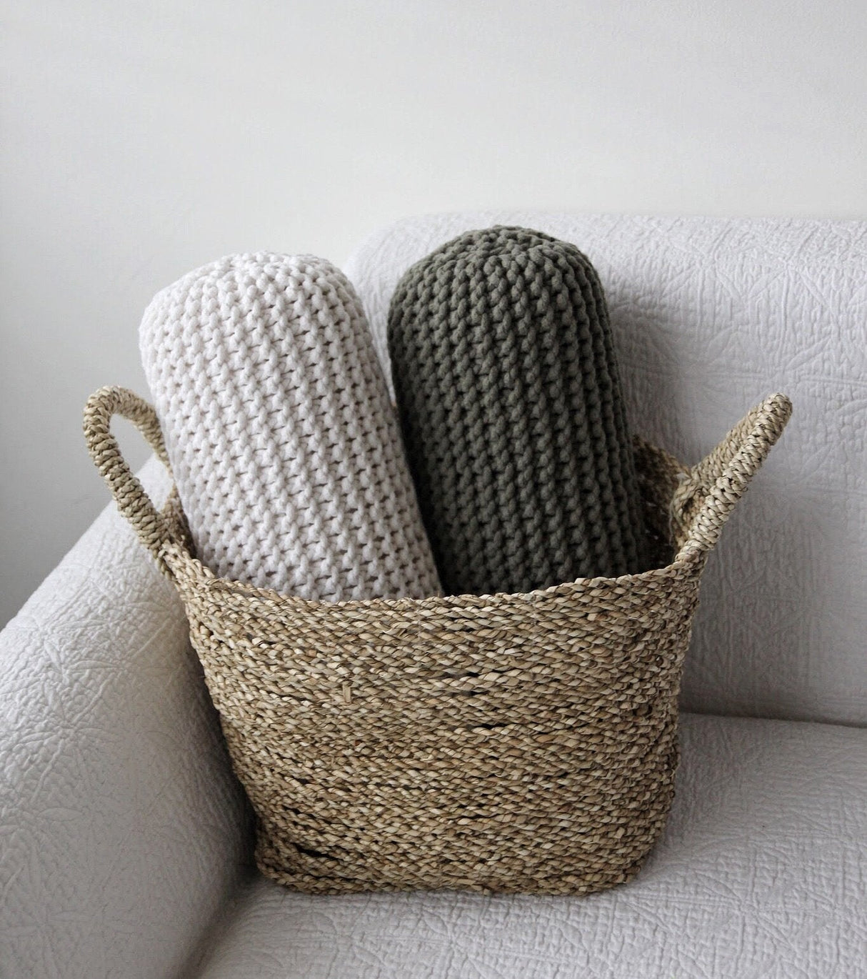 Knitted Neck Cushion | OLIVE GREEN