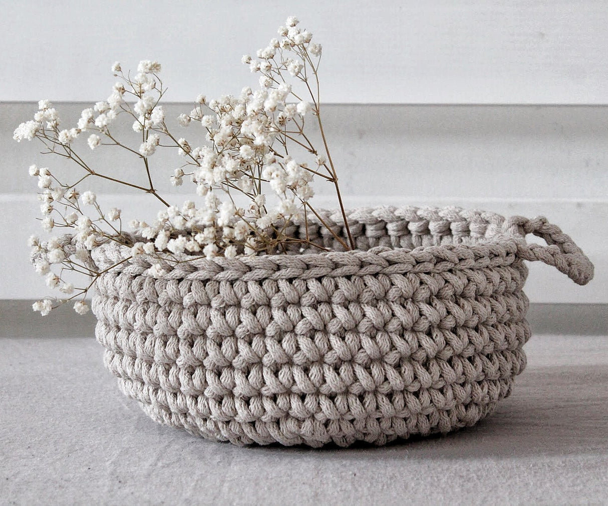 Crochet Flat Basket, Small | BEIGE