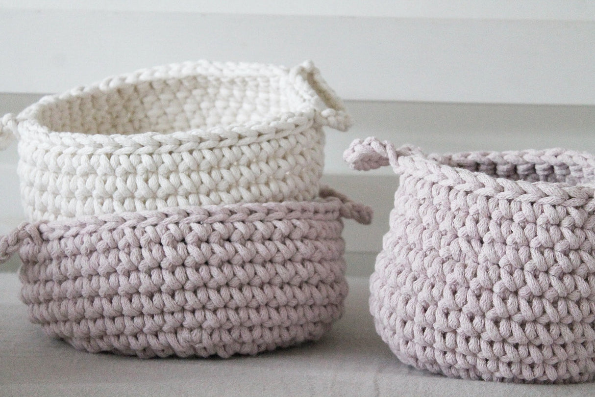 Crochet Flat Basket, Small | IVORY