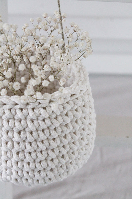 Crochet Hanging Basket, Small | IVORY
