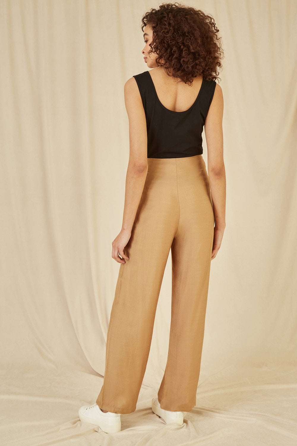 Yumi Brown Wide Leg trousers With Front Buckle Detail