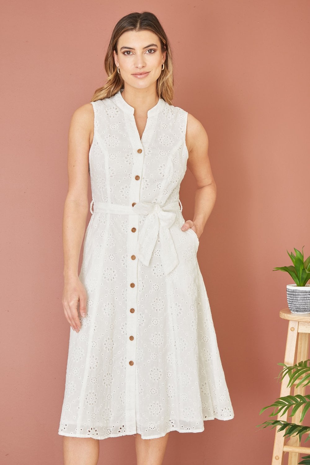 Yumi White Flower Broderie Anglaise Cotton Shirt Dress