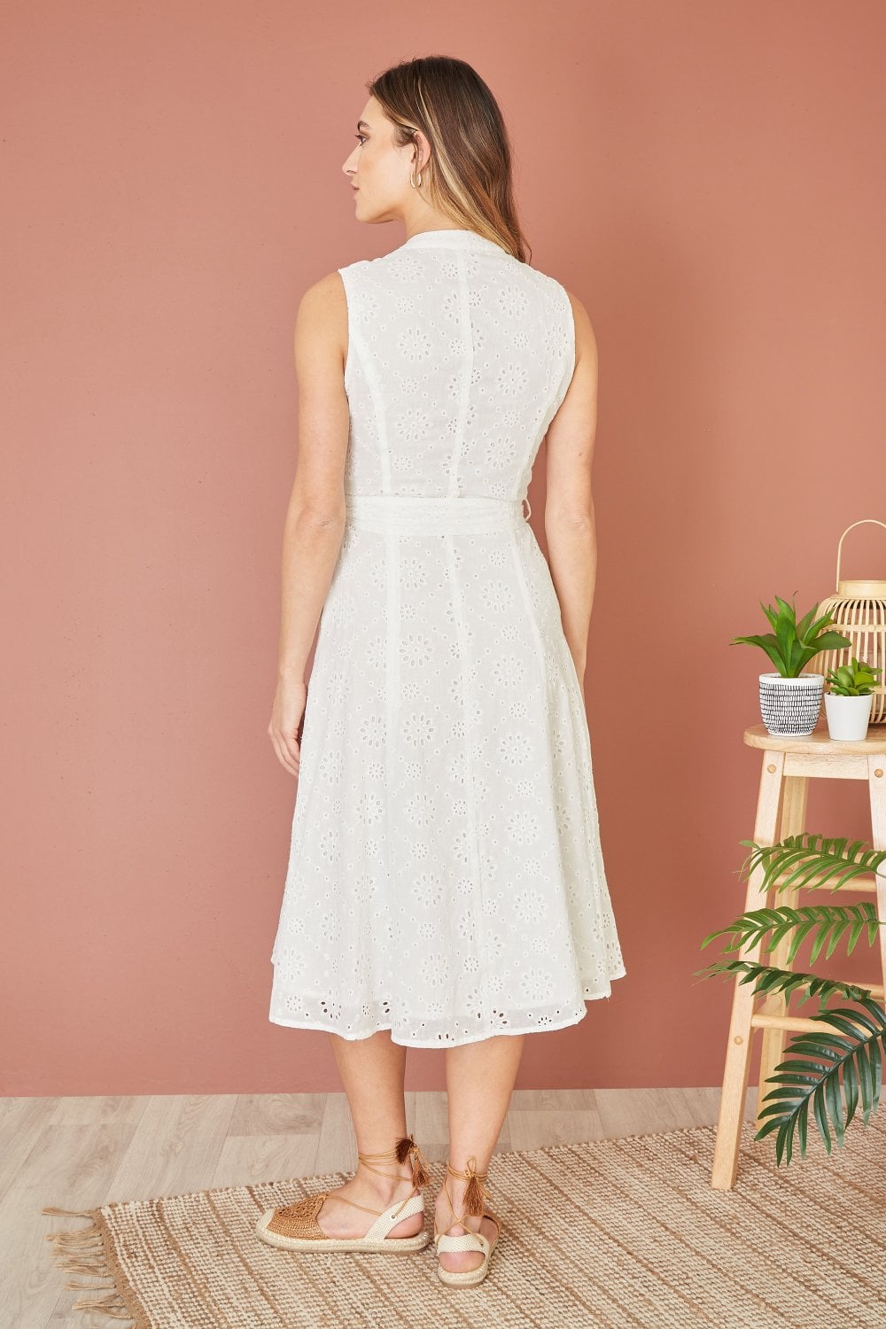 Yumi White Flower Broderie Anglaise Cotton Shirt Dress