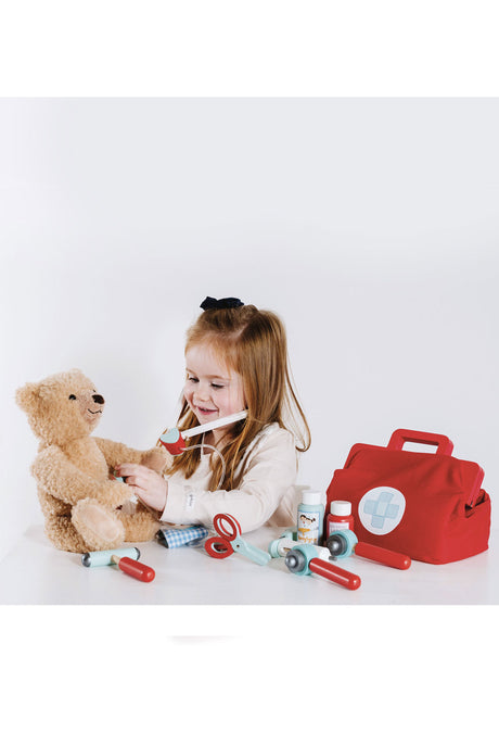 Doctor's Medical Kit by Le Toy Van