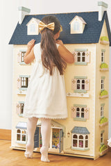 Palace Doll House by Le Toy Van